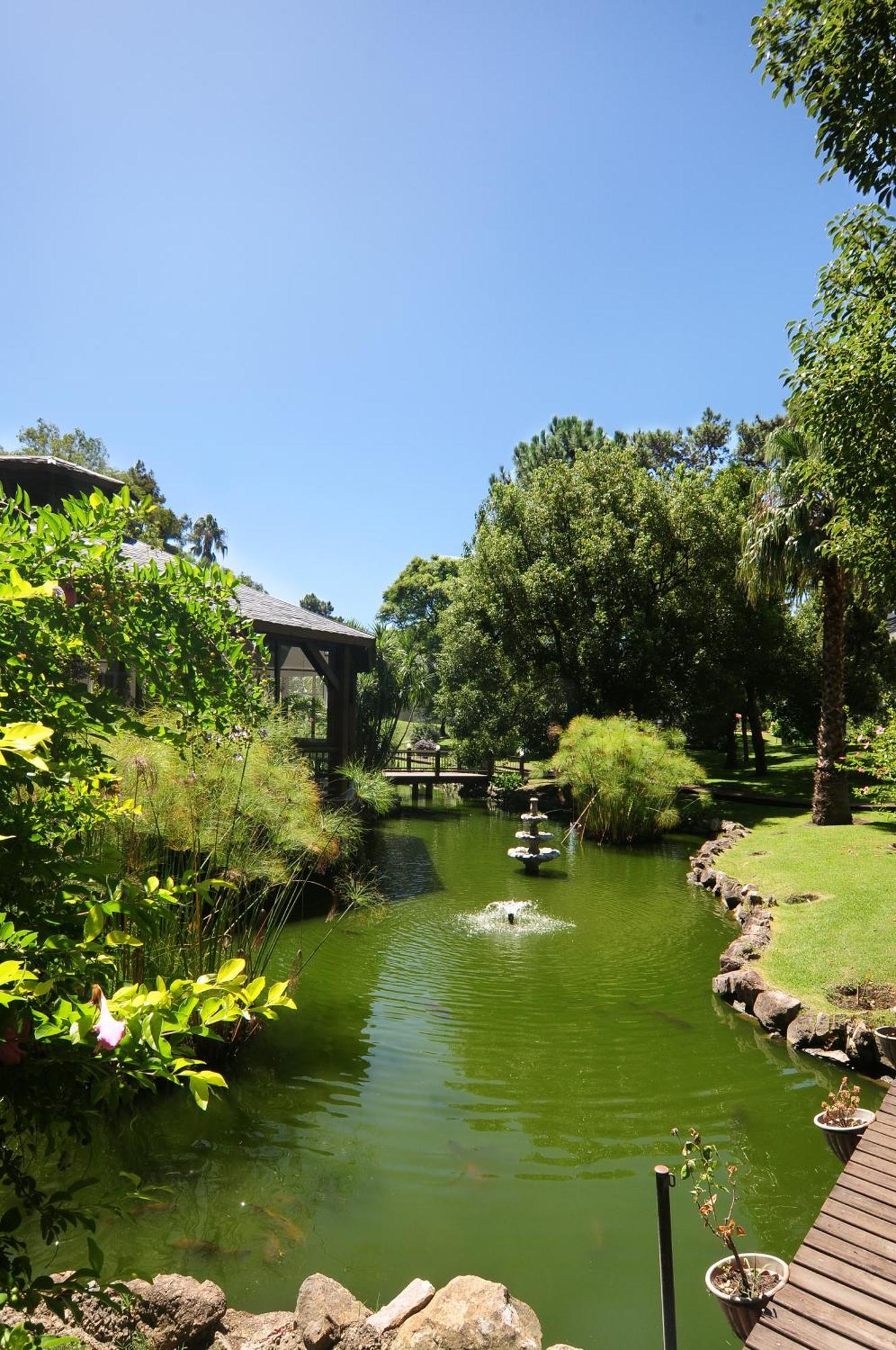 Parque Hotel Jean Clevers Punta del Este Exterior foto The lake